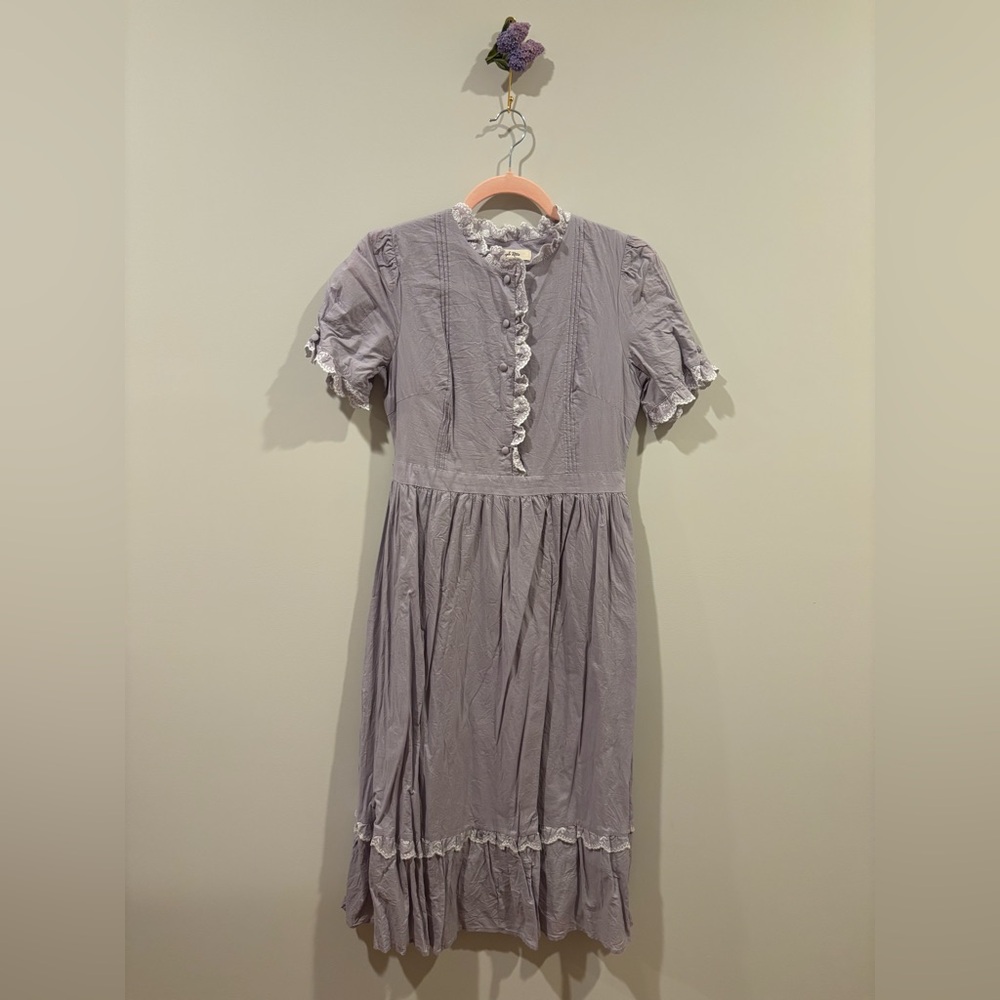 Elegant Lavender Midi Dress with Ruffle Details